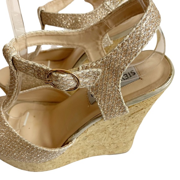 Steve Madden Wedge Cork Metallic Shimmer Strappy Sandal Gold Size 6 - Picture 4 of 7